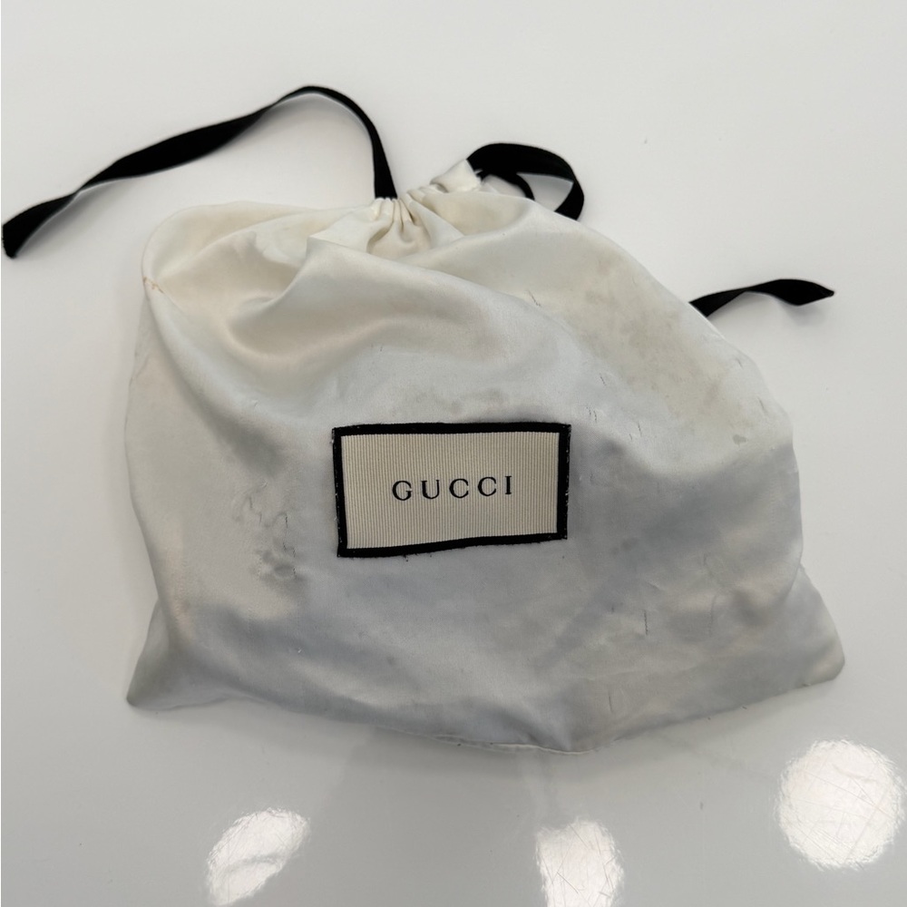 Gucci Black Belt with Gold GG Buckle - Picture 6 of 6